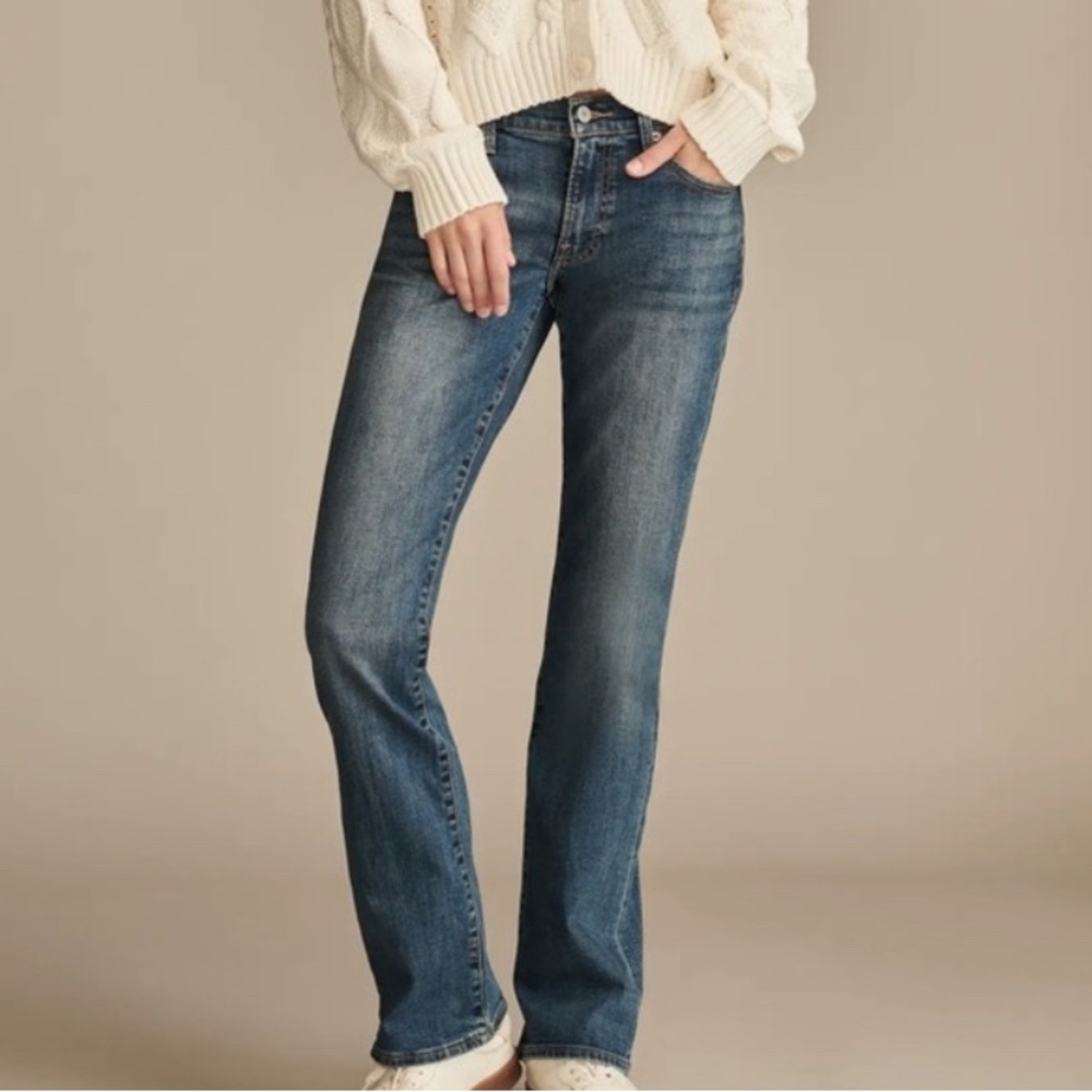 Lucky Brand Low Rise Sweet Boot Jeans 2 / 26